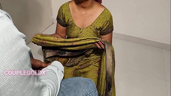 कोमल के पास दो महीने से भाड़ा पैसा नहीं था घर मालिक तो दरवाजे पर खड़ा था